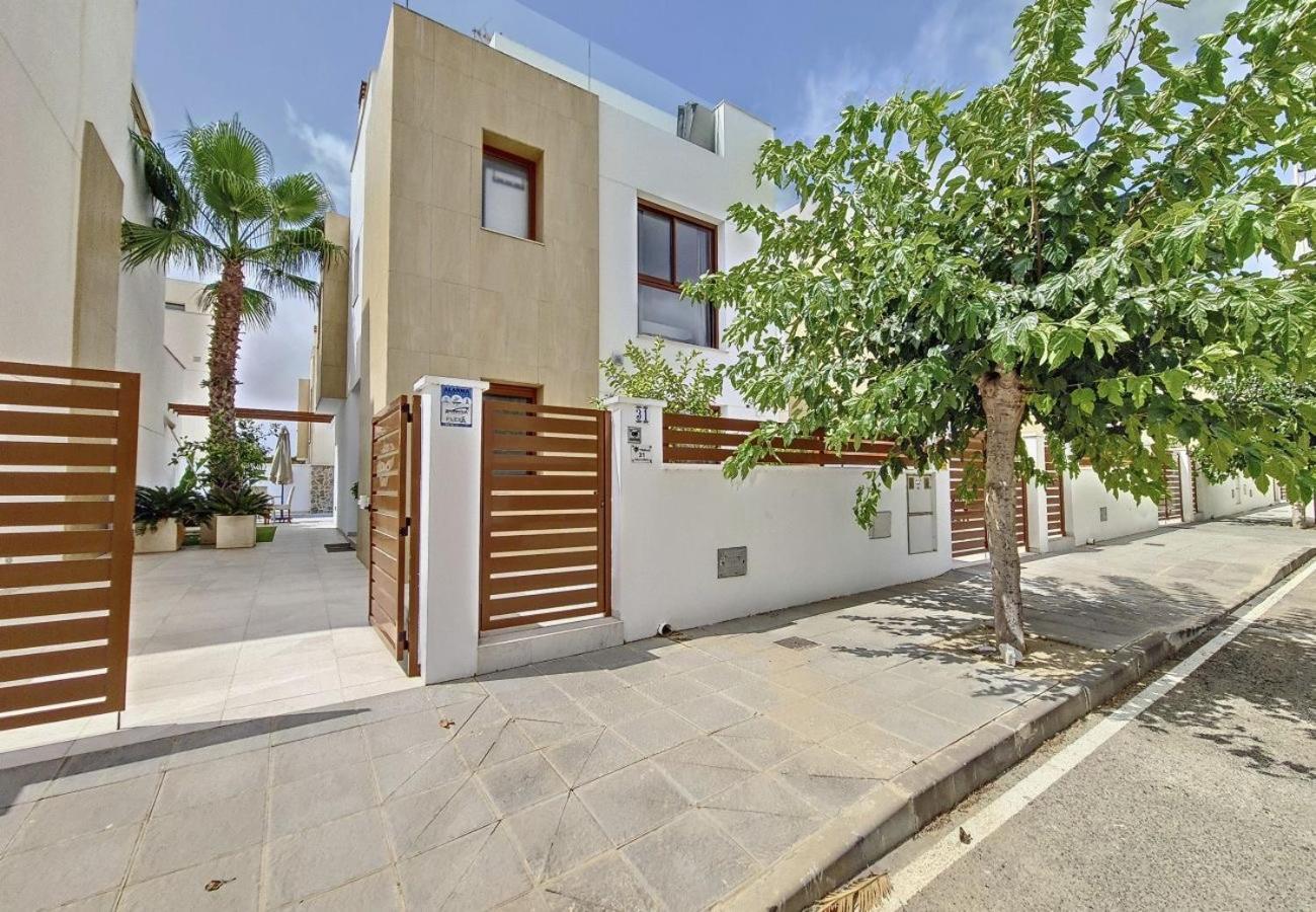 Higuericas: Family Retreat With Private Pool